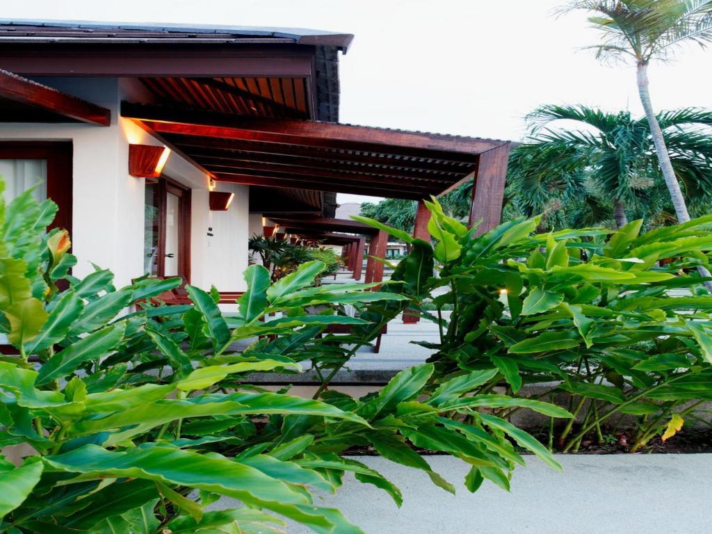 Centra By Centara Coconut Beach Resort Samui - Sha Plus Koh Samui Room photo