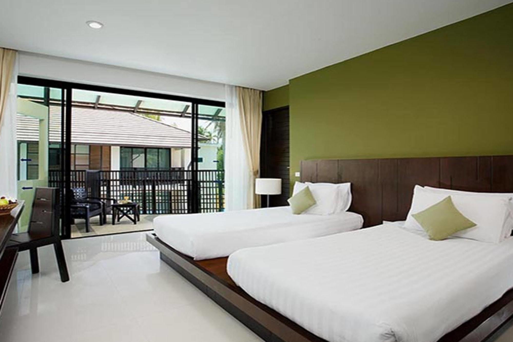 Centra By Centara Coconut Beach Resort Samui - Sha Plus Koh Samui Exterior photo